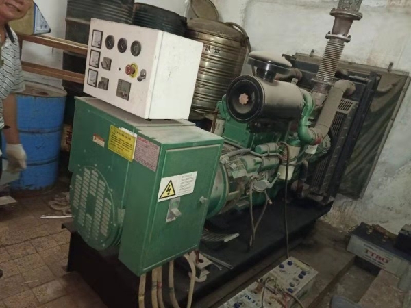 湖南工廠收購(gòu)180KW康明斯